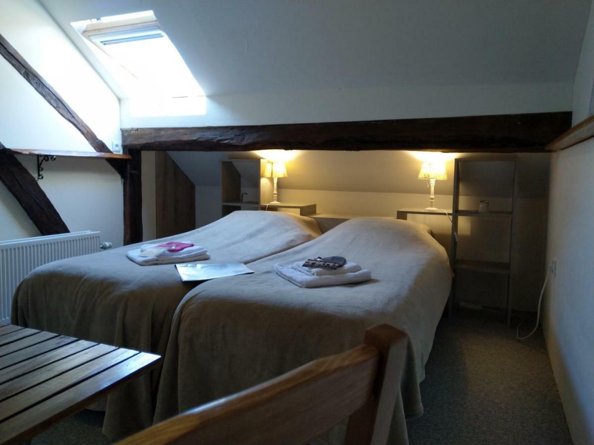 Bed and Breakfast La Fermette Blanche Nadrin Экстерьер фото